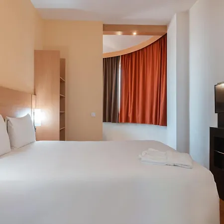 Ibis Astana Hotel Exterior photo