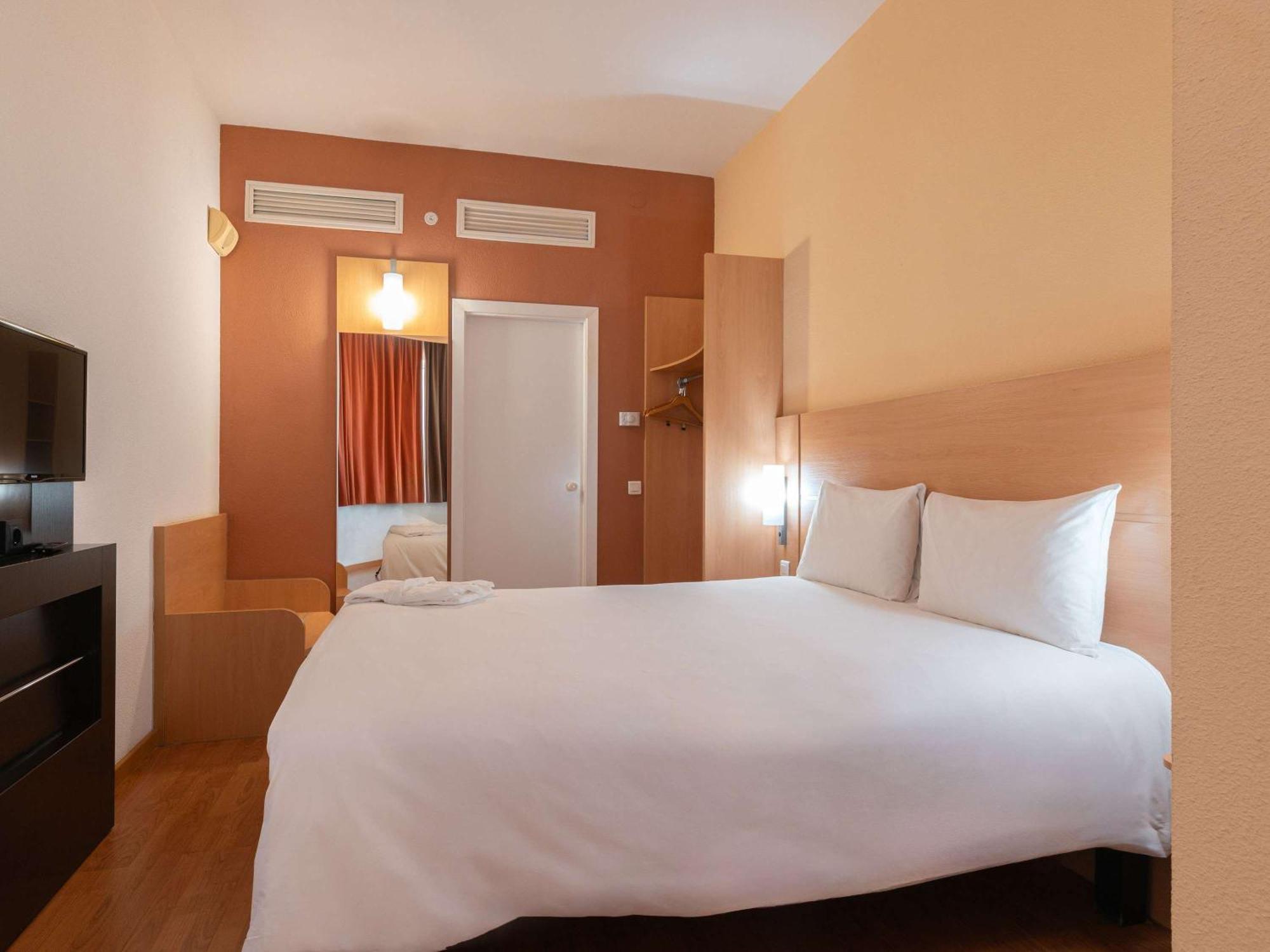 Otel Ibis 3*