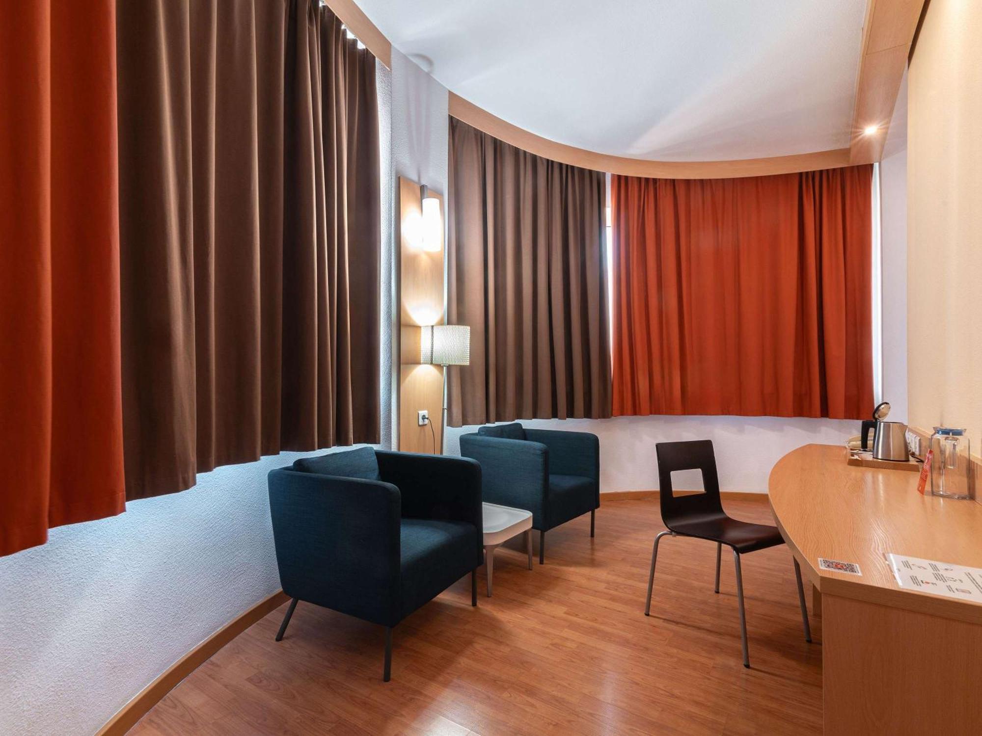 Otel Ibis 3*