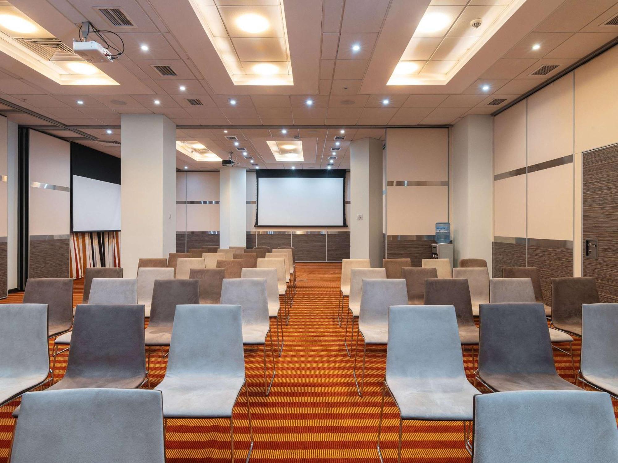 Otel Ibis 3*